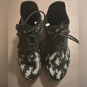 Men’s-Camouflage Patterned Sneakers size 44
